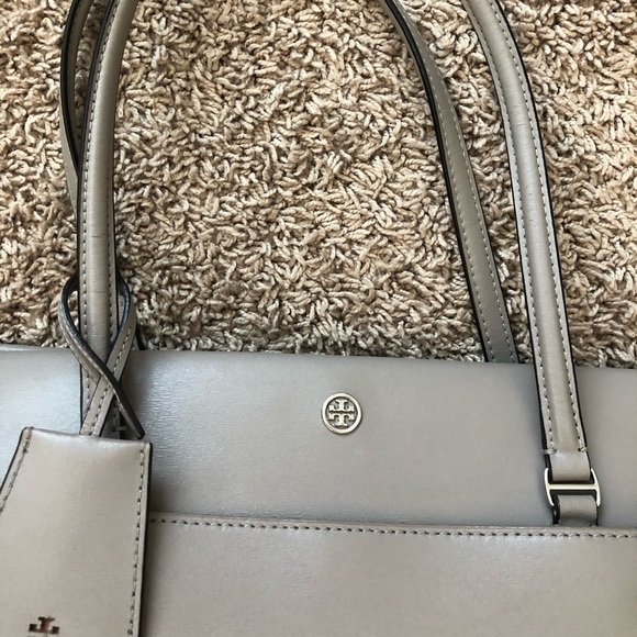 Authentic Tory Burch Handbag - Picture 2 of 10